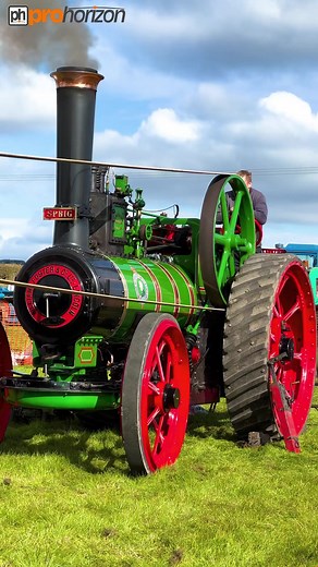 Traction engine driving a thresher and Baler #tractionengine #agriculture #thresher | Pro Horizon Farming Content