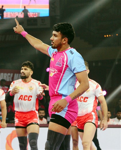 Which raider had the most raid points in PKL 2022?