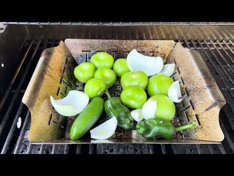 Let’s make some Salsa Verde on the BBQ #Foodie