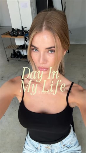 HANNAH THOMAS on Instagram: "another day of playing dress up"