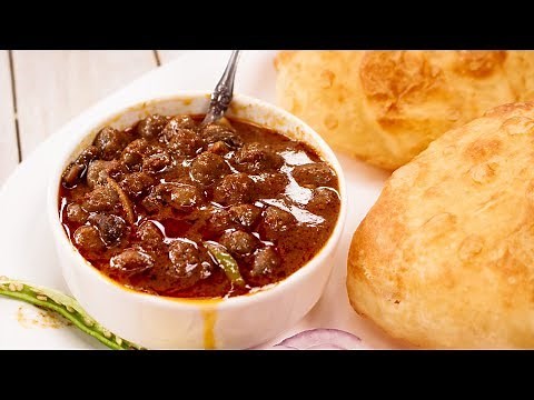 Chole Bhature Recipe | Punjabi Restaurant Style Kabuli Chana Masala