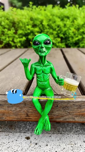 Alien Design Beer-Drinking Statue, Humorous Outer Space Decor, Fun Alien Figurine with Beer Mug, Perfect Gift for Sci-Fi Fans #personalisedhomedecor #noveltybeanie #quirkyhomedecor #drinkglasses #funnyhomeware #popfigures #footballgiftideas #decorativeshelves #mysteryjewelleryjar #personalisedglassware