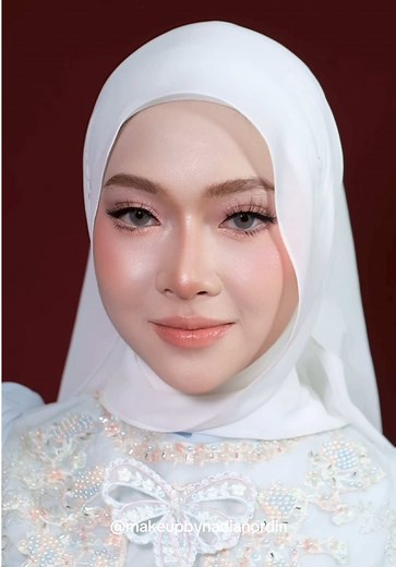 Soft Peachy Douyin Makeup Look by Aya Balqis