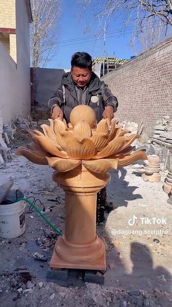 这是一套摆放在別墅庭院公司酒店的石雕流水擺件流水生财#石雕流水景观 #石雕源头厂家 #石雕加工