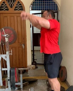 632K views · 226 shares | Getting ready for squats, it’s 4 th set of all the movements. #dronacharyathegym #muscleandstrengthindia#bodybuilding #powerlifting #motivation #fitness#warmup#squats #fuelyourambition#myproteinin | Mukesh Singh Gahlot | Facebook