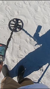 49K views · 798 reactions | Detecting with my Minelab! #treasurehunting #detectorist #minelab #fyp #metaldetecting | NovTreasures Vault | Facebook