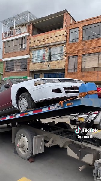 Proceso de construcción del Nissan Cefiro GTS 2.4