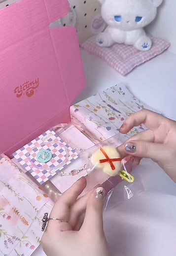 癒しの梱包作業動画でリラックス