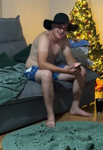 Os vídeos de Bia daily (@iamcalledbia) com original sound - Bia daily