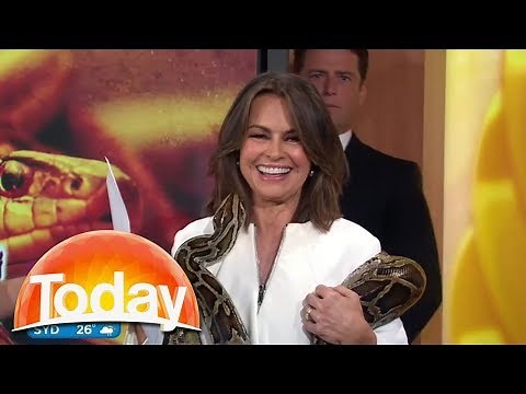 Milking Australia's largest venomous snake