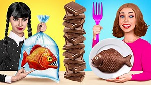 रियल फ़ूड बनाम चॉकलेट फ़ूड चैलेंज साथ Wednesday Addams ｜ हंसी के क्षण Multi DO Challenge | Multi Do Hindi