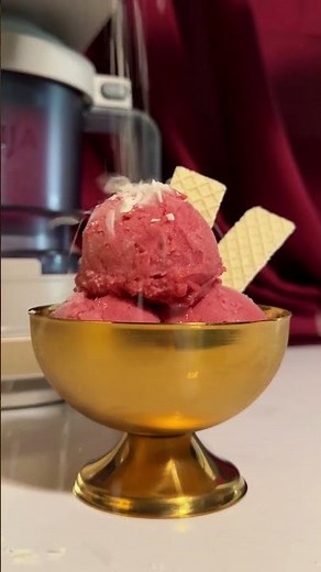 Meet the new limited-edition stone & gold Ninja CREAMi Scoop & Swirl and Ninja SLUSHi. 💋