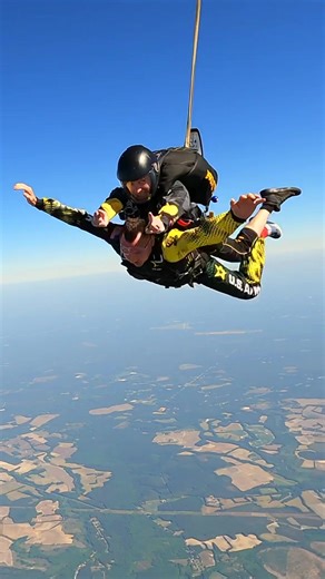 Getting Airborne 🦅 with Golden Knights 🪂 Divison 1️⃣ Month Out from Fly-In to the Whie House @UFC Freedom 250 🇺🇸 @Monster Energy #usa #skydive #freedom #usarmy #TheSchmo