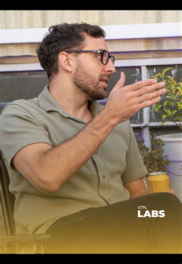 Cuando tu producto funciona… pero nadie lo usa 🤯 Nicolás Pascucci, founder de Nipa Talent, mano a mano con Axel Gualda en la primera Merecida de UTN.LABS · LADO B, cuenta uno de los errores más grandes que cometió al lanzar su primera plataforma. Meses de desarrollo. Una empresa de 500 personas. Y apenas 20 usaban el sistema. El problema no era la tecnología. Era que para que funcione había que cambiar toda la cultura de la empresa. A partir de ese aprendizaje, Nicolás cambió completamente su e