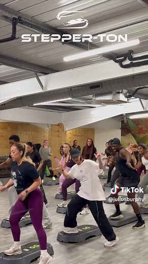 End of Month Dance Routine: Junior Senior - Move Your Feet