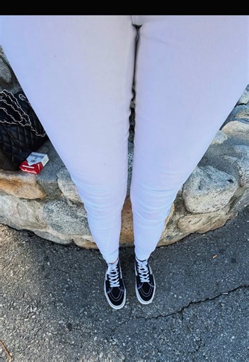 #🦵🏼