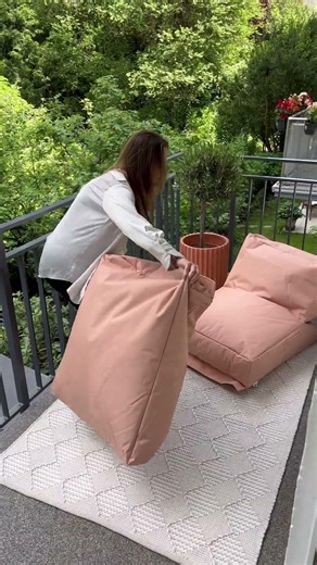 Small balcony makeover: cozy & colorful outdoor refresh 🥰