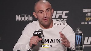 39K views · 521 reactions | UFC featherweight champ Alex Volkanovski reiterates why he isn't too fond of #UFC266 opponent Brian Ortega: "He's unprofessional.... I guarantee he's f*cking late to your interviews and what not." | MMA Fighting | Facebook