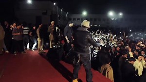 Yo Yo Honey Singhhhhhh Live Concert 🎙️🔥 #yoyohoneysinghfans #livemusic #yoyo #honeysingh #legend #yoyohoneysingh #fanpage #millionaire #liveshow #videoviralシ | Punjabi Vibes