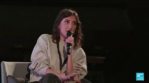 Italian journalist detained by police while reporting in Iran