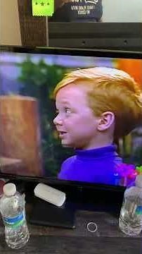 Barney Falling For Autumn! Peanut Race Scene