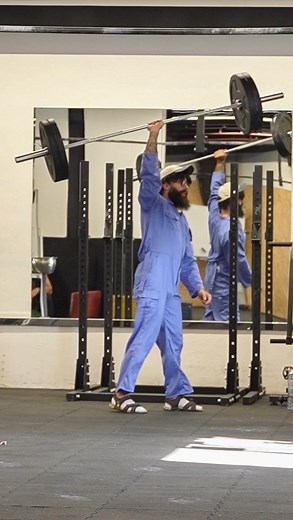 VLADIMIR1 & mr ANATOLY on Instagram: "This Mop is heavier than paint in my heart. #anatoly #gym #prank"