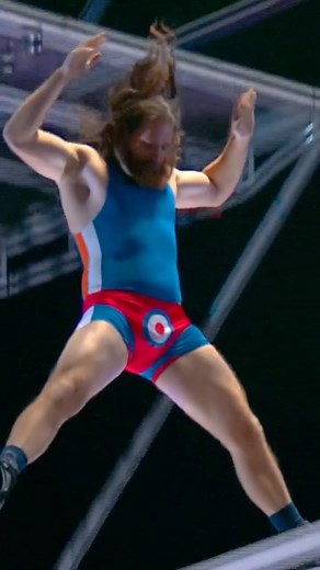 Guinness World Records on Instagram: "Most pine boards broken between the legs from a single jump 💥 8 by Zac Gordon AKA “The Horse” 🇺🇸 #pineboards #guinnessworldrecords #officiallyamazing"