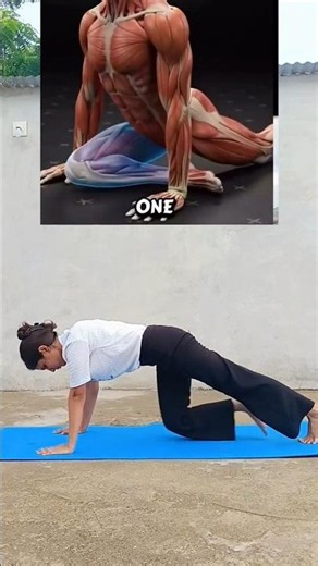 One stretch to activate your hip, glutes and spine ✨🧘🏻‍♀️💯#yoga#yogashorts# #yogapose #yogastretch