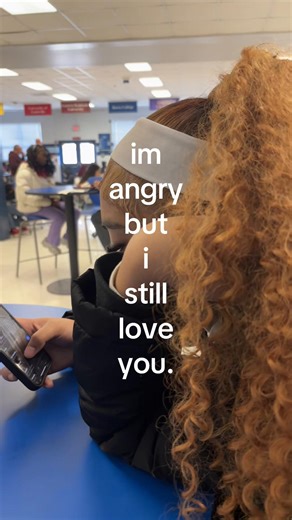 uninterested (@_papefreak)’s video of when your angry