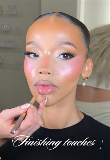 Achieve Stunning Soft Glam Makeup for Prom