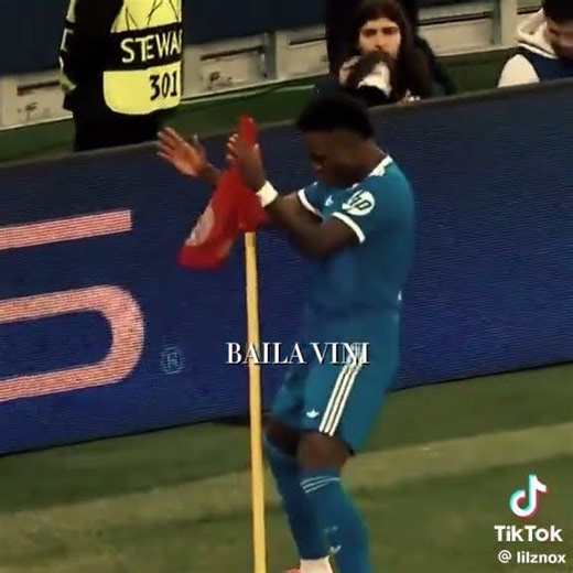 vinicius jr dance 🕺 🇧🇷 balola