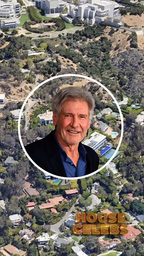 Harrison Ford's $15.2 Million Brentwood Oasis - A Dream Come True! Discover the enchanting Gerard Colcord compound owned by Hollywood legend Harrison Ford! Nestled in the heart of Brentwood, Los Angeles, this luxurious estate boasts 6 beds, 8 baths, and spans over 7,164 sqft on a breathtaking 3/4 acre lot. #HarrisonFord #BrentwoodEstate #LuxuryHomes #HollywoodLiving #RealEstate #DreamHome #CelebrityHomes #HomeTour #LosAngeles #California #ViralVideo #LuxuryLiving #HouseGoals | House Of Celebs