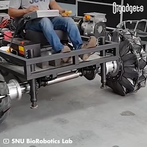 180K views · 990 reactions | These origami-inspired wheels change shape to fit terrain and carry heavy loads. Transforming Tire is developed by Hankook, Seoul National University, and Harvard University in a concerted effort. | GIGadgets | Facebook