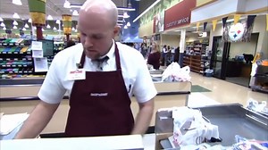 Extreme Couponing - Coupon Experts Get $885 Worth Of Food FOR FREE | Extreme Couponing Fan