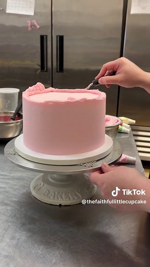 Berry Sweet Strawberry Birthday Cake Ideas