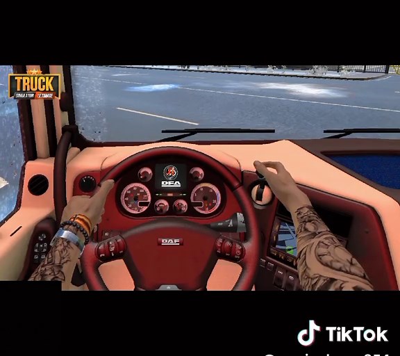 Comparing ETS2 and Truck Simulator Ultimate Gameplay