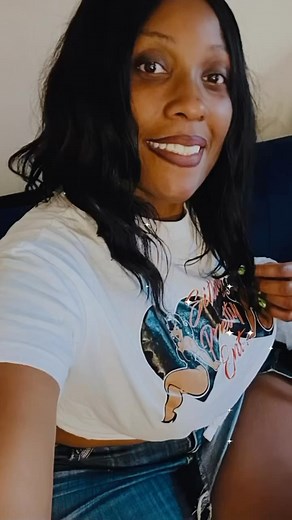 12 reactions | #hollywoodstephj #vibe #theprocess #building #shop #smallbusiness #amazoninfluencer #amazonbusiness #appreciated | Stephanie Jones | Facebook