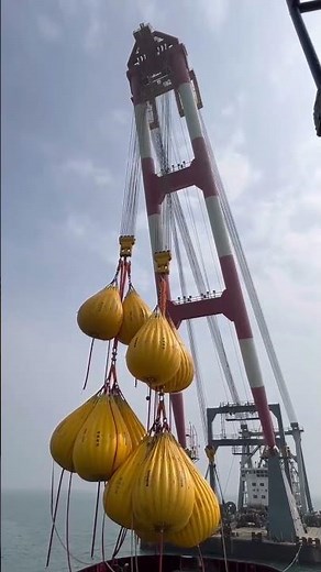 Load Testing 600T Floating Crane