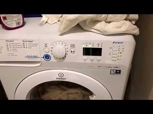 Indesit XWA91683X. Broke down in only two months. Flashing lights! Washing machine fail.