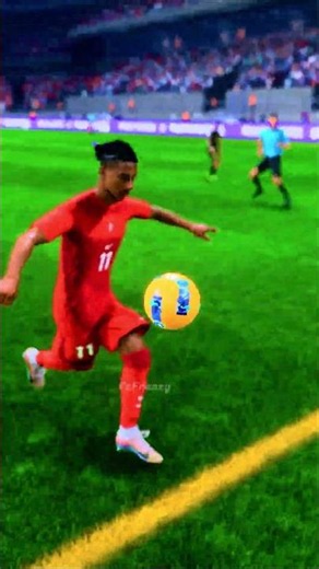 Ronaldo Messi vs. Ronaldinho R9 Humiliating Skills Goals 🔥🤍