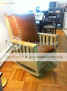 Stickley rocking chair....Question about ray fleck lifting