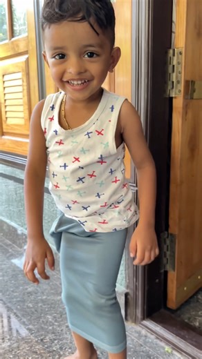 പാന്റ് ഇടാൻ എന്നെ ആരും പഠിപ്പിക്കണ്ടാ 😂