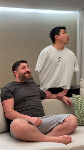 118K views · 1.4K reactions | My new pet bird | Makarony Podcast | Facebook