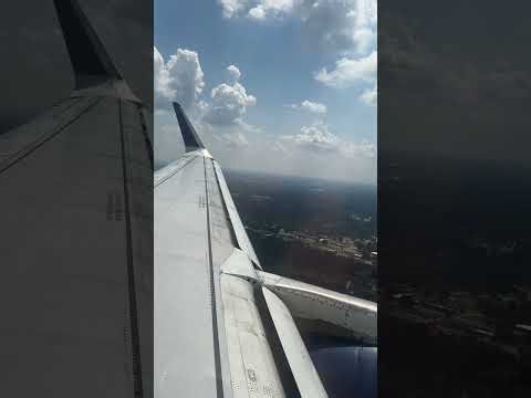 Delta airlines A321 full approach and landing at Atlanta from Austin plus taxi to gate