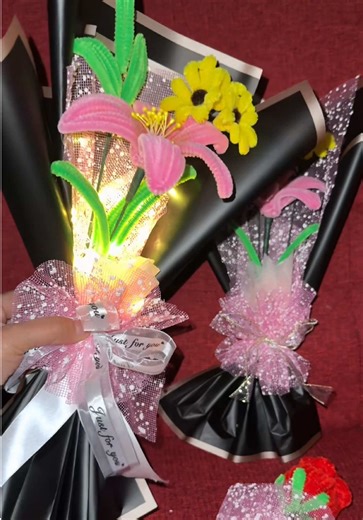 Creating a Beautiful Fuzzy Wire Flower Bouquet