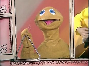 📺 'Rainbow' Monday 16 October 1972 - ITV: 12:05 The first episode of Rainbow saw David Cook was on presenting duties, John Leeson kept warm as the scary-looking Bungle and Peter Hawkins provided the voice of Zippy. N.B. On this day, the first proper daytime television service for the entire day was launched on the ITV network. The restrictions on television broadcasting hours were finally abolished by the Edward Heath government on Wednesday, 19 January 1972. Throughout 1972, the ITV companies 