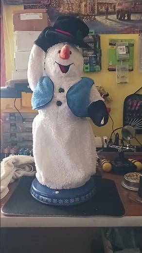 Gemmy 2003 (Hard Head) Snowflake Spinning Snowman FOR SALE SOON( Before Repairs)