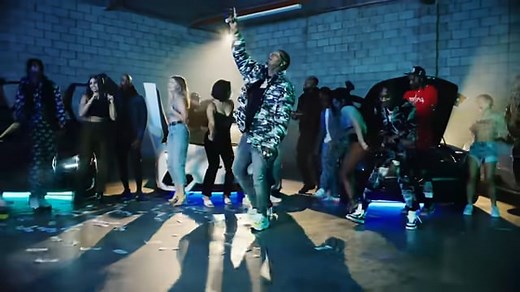 Lil Tjay - Run It Up (Feat. Offset & Moneybagg Yo) [Official Video]-360p.mp4