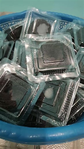 siang ini masih berperoses kan yah#nasiboklangensari #kelepon#bapau#kelepon