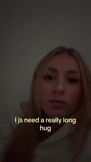 The Power of a Long Hug for Emotional Comfort